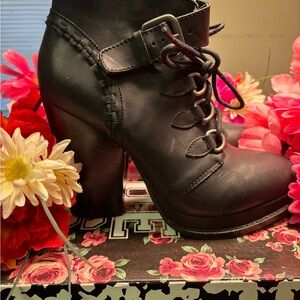 Seychelles Leather Black Ankle Boots